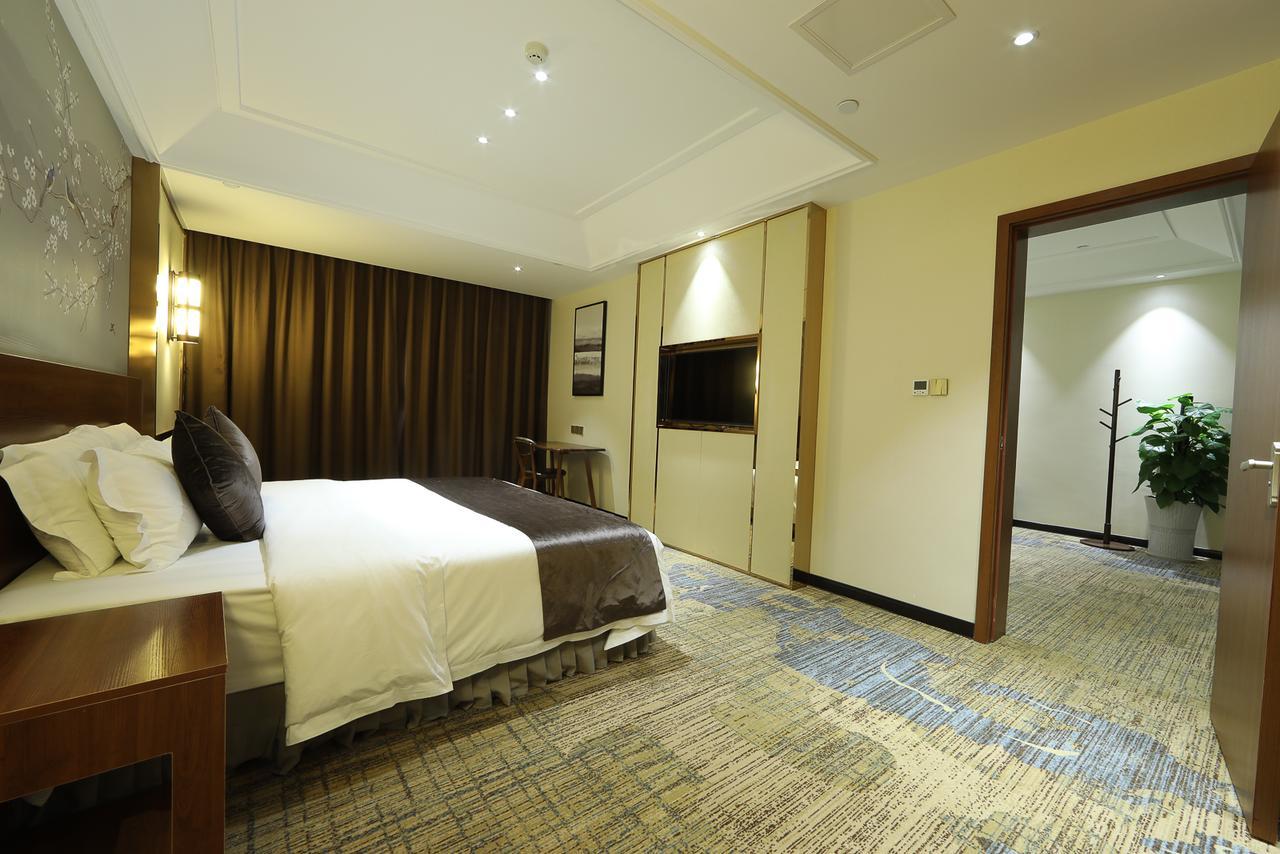 Zhi Hui Tang Feng Ze Hotel Chengdu Exterior foto